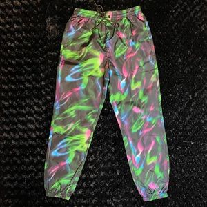 Empyre Windpants Size Small!